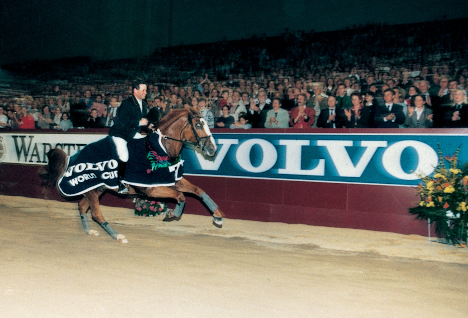 Hugo Simon and E. T. on their lap of honour