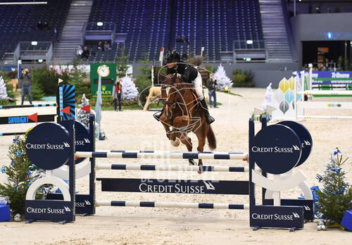 Optimized by JPEGmini 3.18.4.211163429-AP 0xe9a79ece