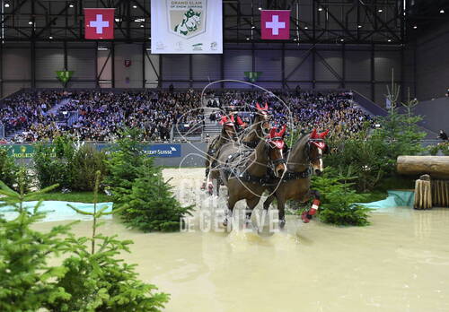 Optimized by JPEGmini 3.18.4.211163429-AP 0x40174c12