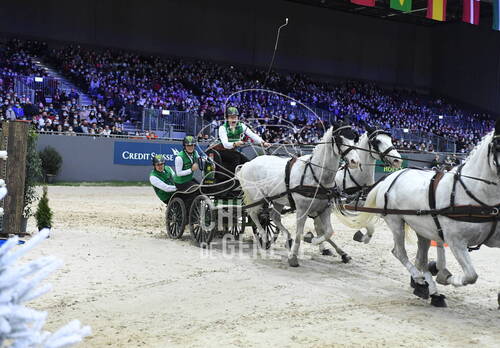 Optimized by JPEGmini 3.18.4.211163429-AP 0xa56e6a77