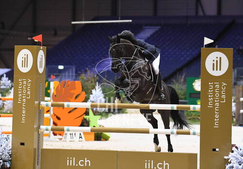 Optimized by JPEGmini 3.18.4.211163429-AP 0x209c8352