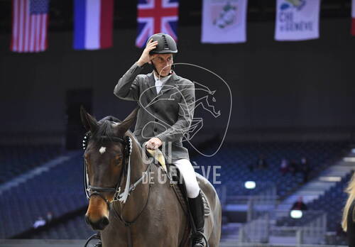 Optimized by JPEGmini 3.18.4.211163429-AP 0x22dbfc17