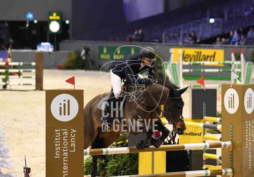 Optimized by JPEGmini 3.18.4.211163429-AP 0x8e9173e8