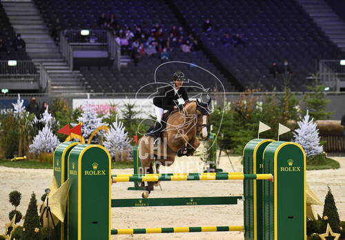 Optimized by JPEGmini 3.18.4.211163429-AP 0x77b25f76