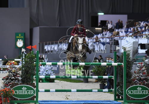 Optimized by JPEGmini 3.18.4.211163429-AP 0x3cd1a35f