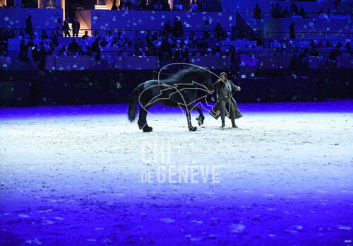 Optimized by JPEGmini 3.18.4.211163429-AP 0x642037d7