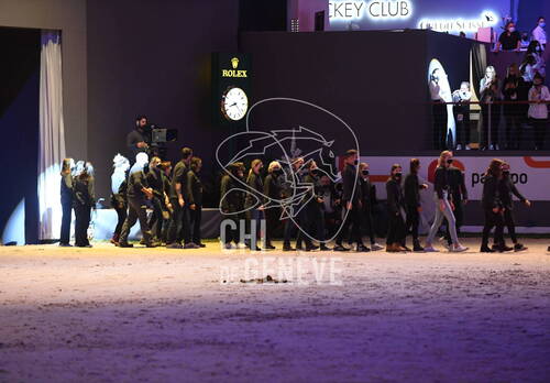 Optimized by JPEGmini 3.18.4.211163429-AP 0x20f30ba8