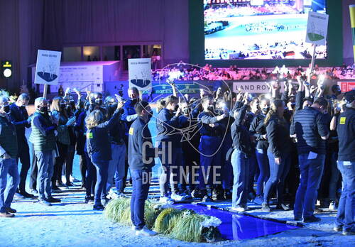 Optimized by JPEGmini 3.18.4.211163429-AP 0x600e0c53