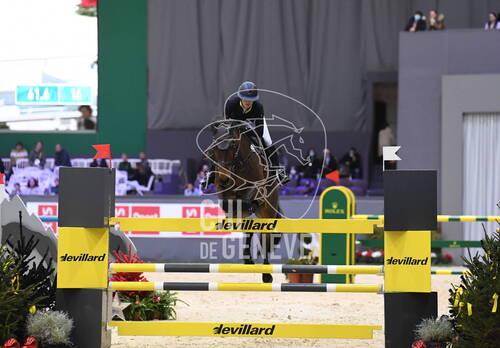 Optimized by JPEGmini 3.18.4.211163429-AP 0xee41ce36