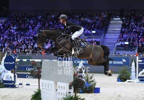 Optimized by JPEGmini 3.18.4.211163429-AP 0x683b3d94