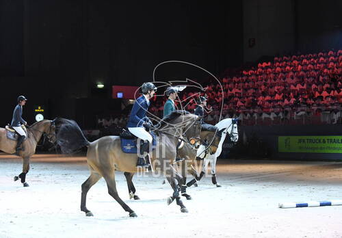 Optimized by JPEGmini 3.18.4.211163429-AP 0xd54f03aa