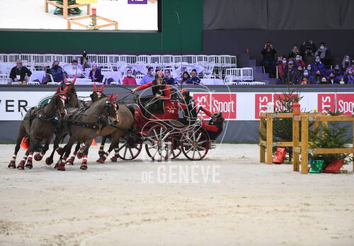 Optimized by JPEGmini 3.18.4.211163429-AP 0xded483eb