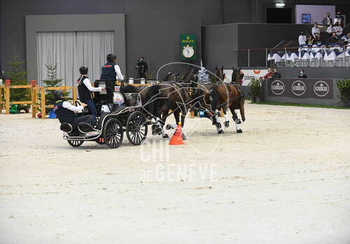 Optimized by JPEGmini 3.18.4.211163429-AP 0xa940b407