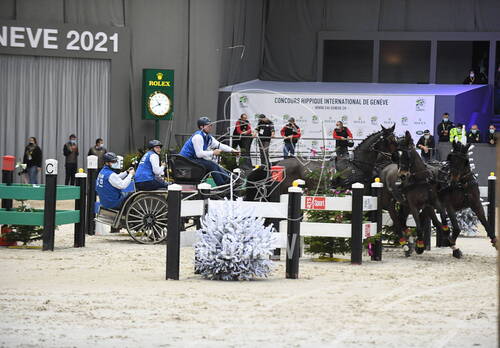 Optimized by JPEGmini 3.18.4.211163429-AP 0x03c9bc8a