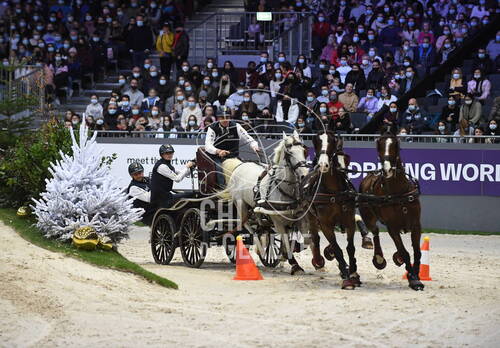 Optimized by JPEGmini 3.18.4.211163429-AP 0xcccbc813