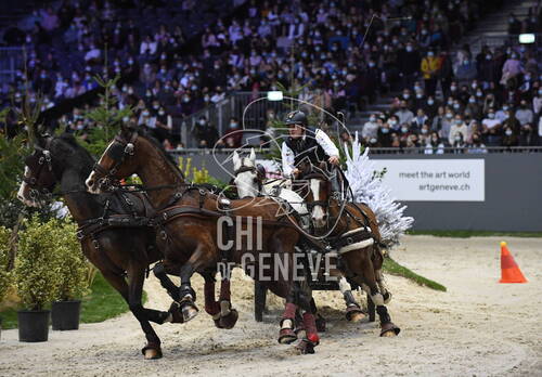 Optimized by JPEGmini 3.18.4.211163429-AP 0x40174c12