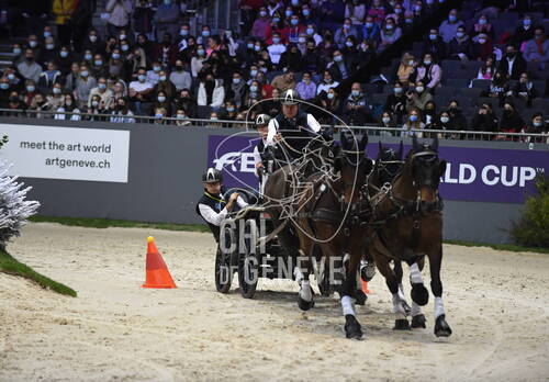 Optimized by JPEGmini 3.18.4.211163429-AP 0x5e6c4f0b