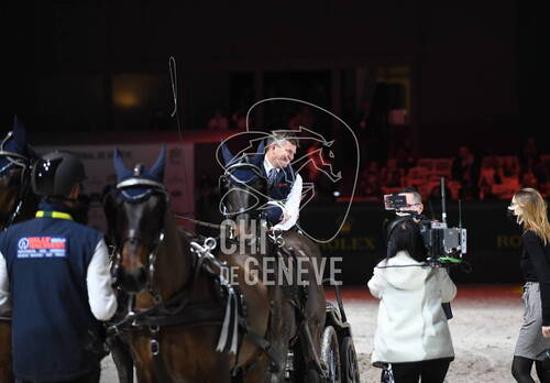 Optimized by JPEGmini 3.18.4.211163429-AP 0x6d9ca5ce