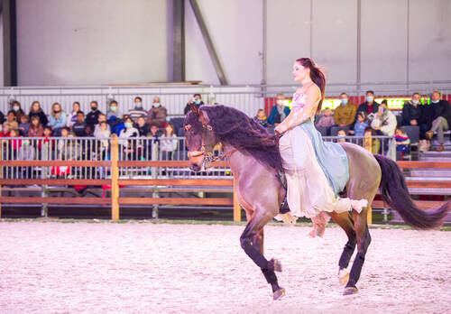 Optimized by JPEGmini 3.18.4.211163429-AP 0xb67c8858