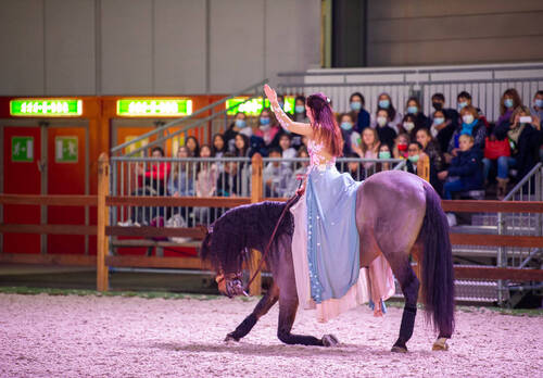 Optimized by JPEGmini 3.18.4.211163429-AP 0x13942b30