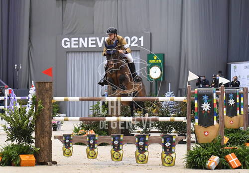 Optimized by JPEGmini 3.18.4.211163429-AP 0x0eb57e77