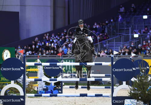 Optimized by JPEGmini 3.18.4.211163429-AP 0x49298b2e