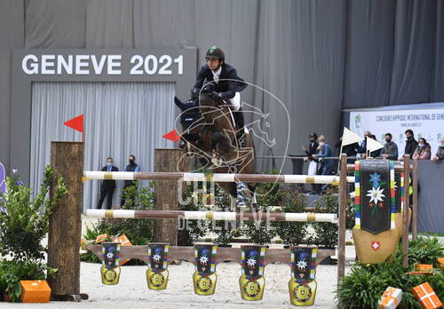 Optimized by JPEGmini 3.18.4.211163429-AP 0xe0a73dc4