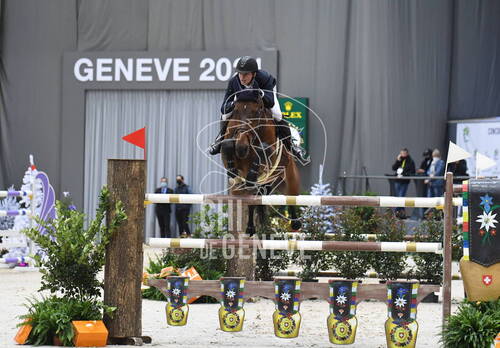 Optimized by JPEGmini 3.18.4.211163429-AP 0x16bab2c0