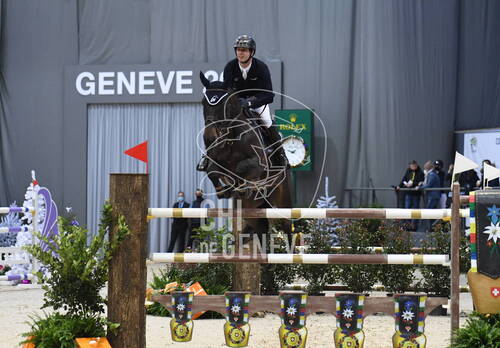 Optimized by JPEGmini 3.18.4.211163429-AP 0x3f5854c1