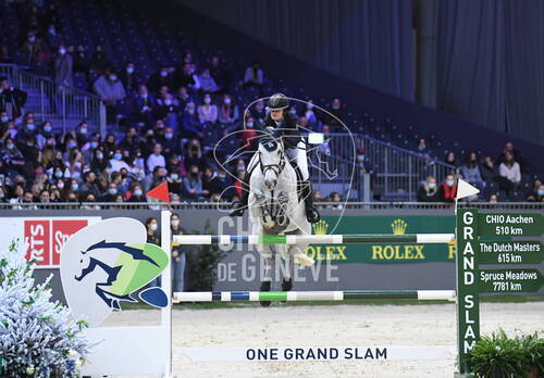 Optimized by JPEGmini 3.18.4.211163429-AP 0x2980a40f