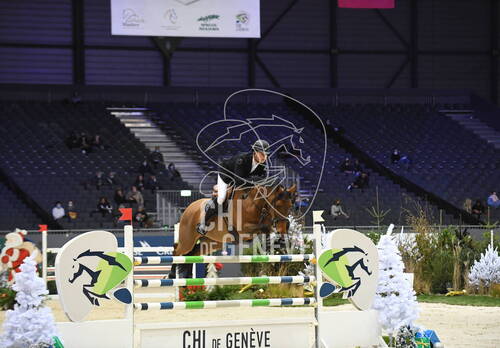 Optimized by JPEGmini 3.18.4.211163429-AP 0x8bb94226