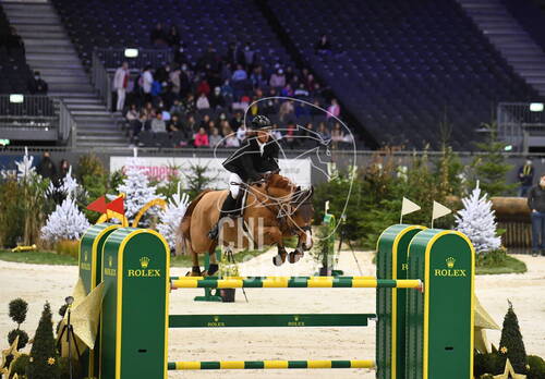 Optimized by JPEGmini 3.18.4.211163429-AP 0x77b25f76