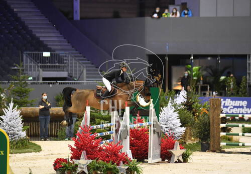 Optimized by JPEGmini 3.18.4.211163429-AP 0x3cd1a35f