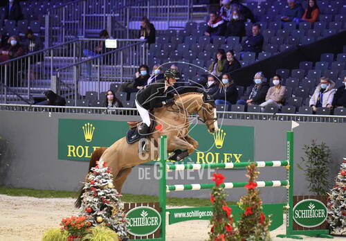 Optimized by JPEGmini 3.18.4.211163429-AP 0xfe2fda22