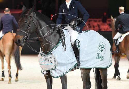 Optimized by JPEGmini 3.18.4.211163429-AP 0xa34267b6