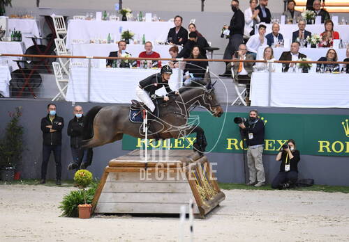 Optimized by JPEGmini 3.18.4.211163429-AP 0x997180d3