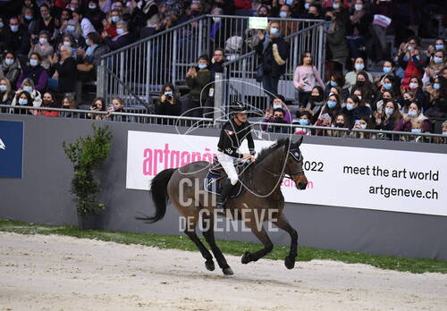 Optimized by JPEGmini 3.18.4.211163429-AP 0x03c9bc8a