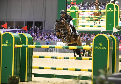 Optimized by JPEGmini 3.18.4.211163429-AP 0x3cd1a35f