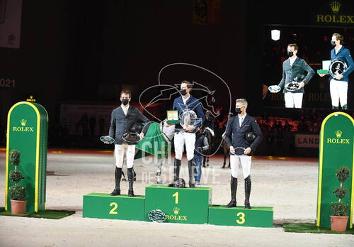 Optimized by JPEGmini 3.18.4.211163429-AP 0x33fb1035