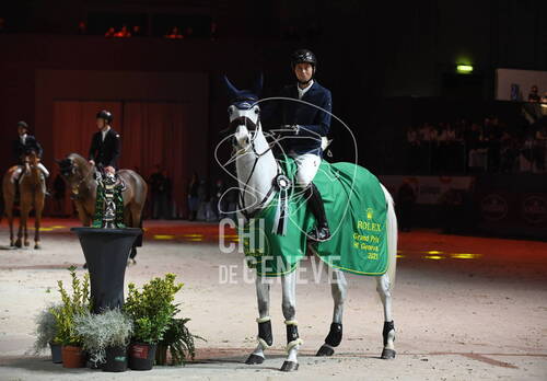 Optimized by JPEGmini 3.18.4.211163429-AP 0xdd0af3dd