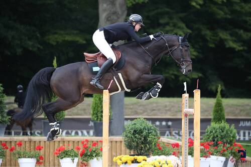 Lara Tryba Agence Ecary